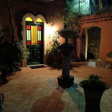Hotel Villa Nettuno Таорміна Екстер'єр фото