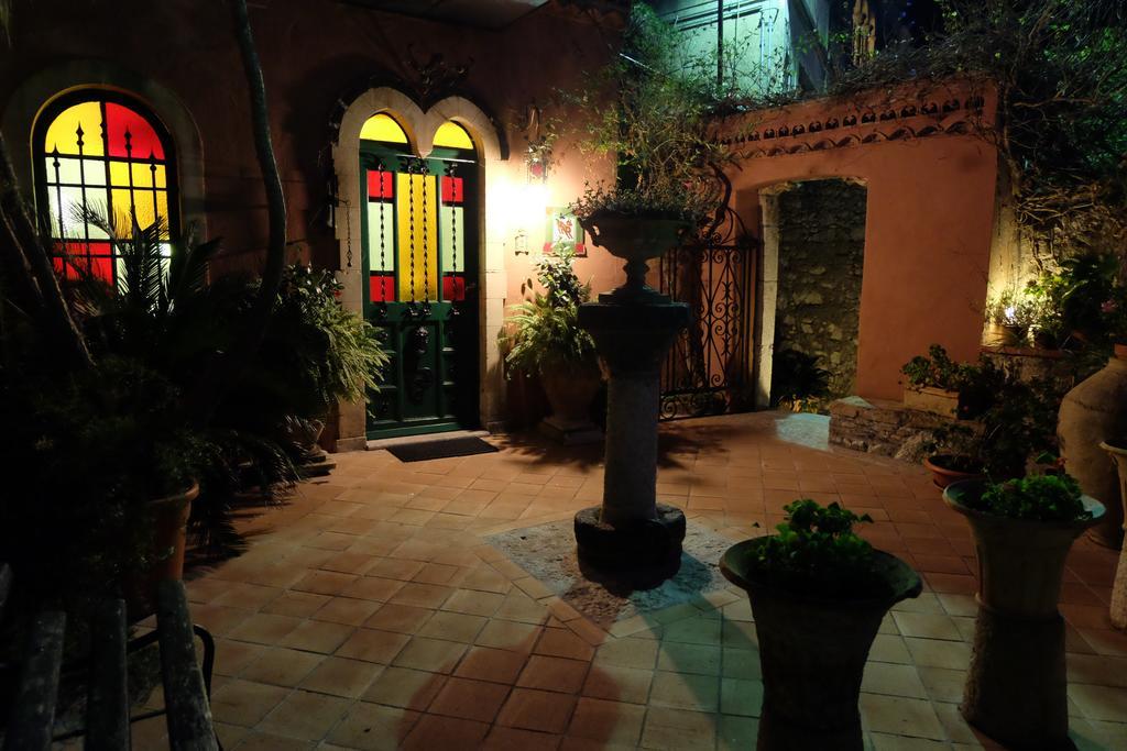 Hotel Villa Nettuno Таорміна Екстер'єр фото